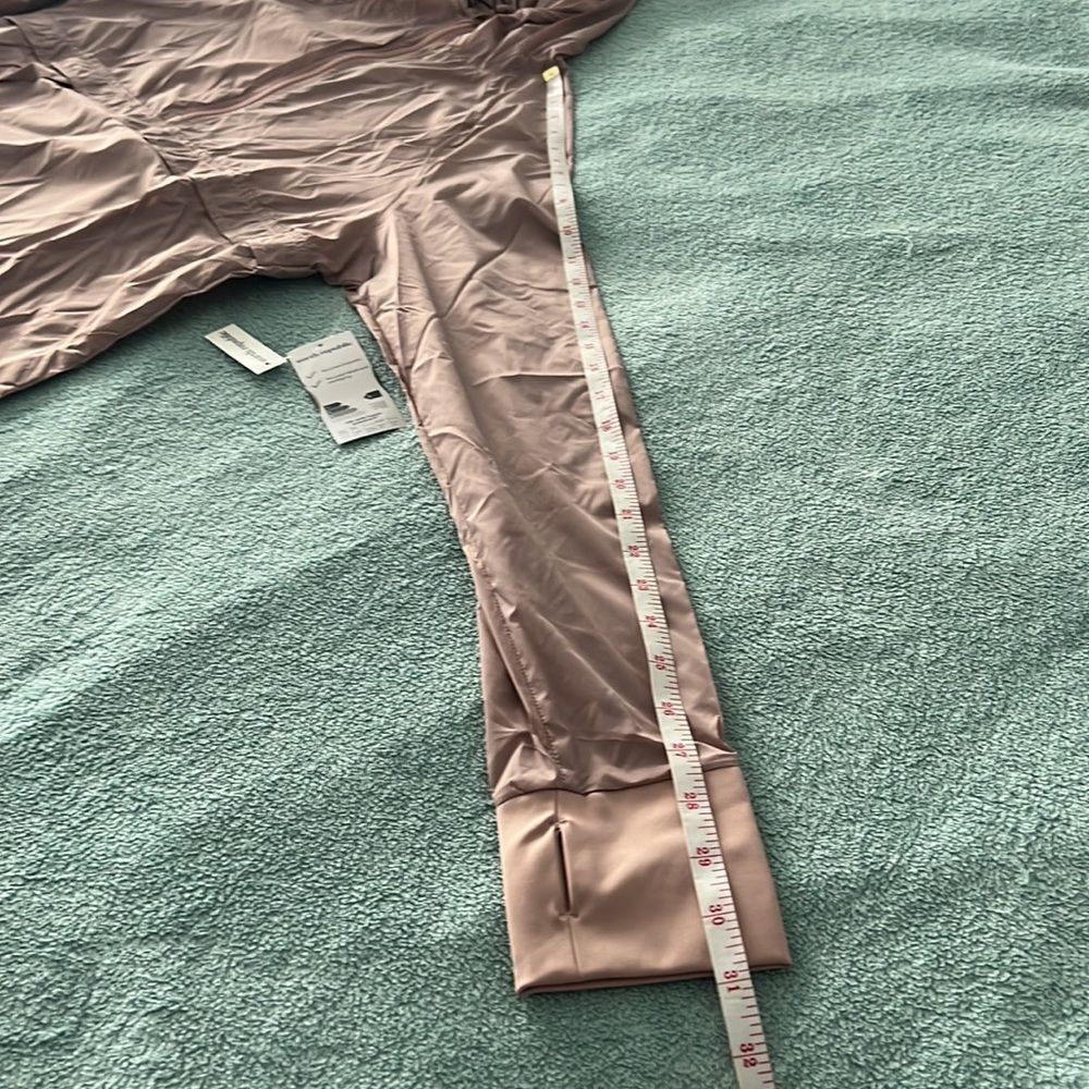 Windbreaker - Picture 13 of 13
